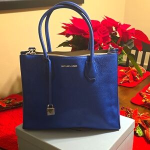 Blue michael Kors bag